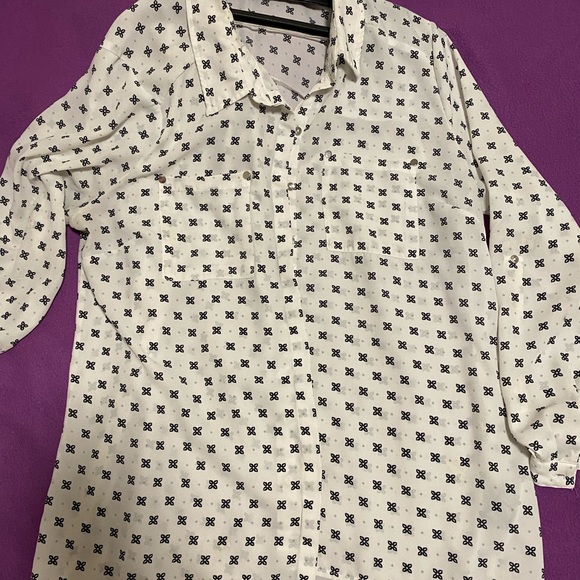 Short sleeves tees - Picture 7 of 8